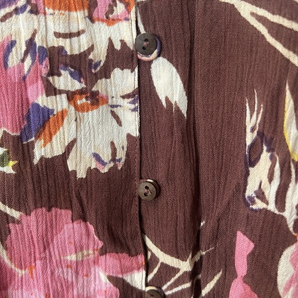 O Neill dress,  long sleeve with a button to adjust - Picture 4 of 8